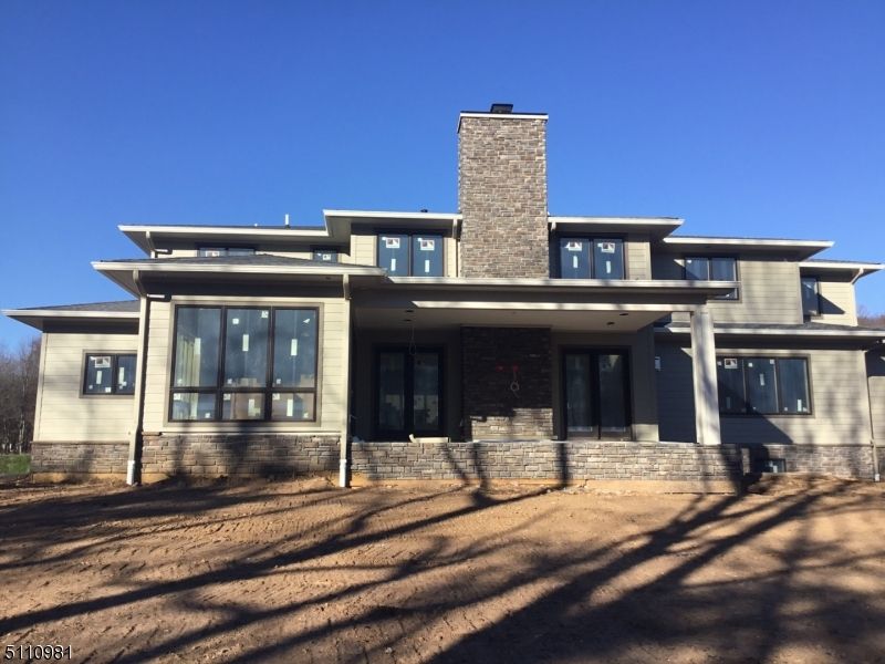 3 Twin Brooks Court