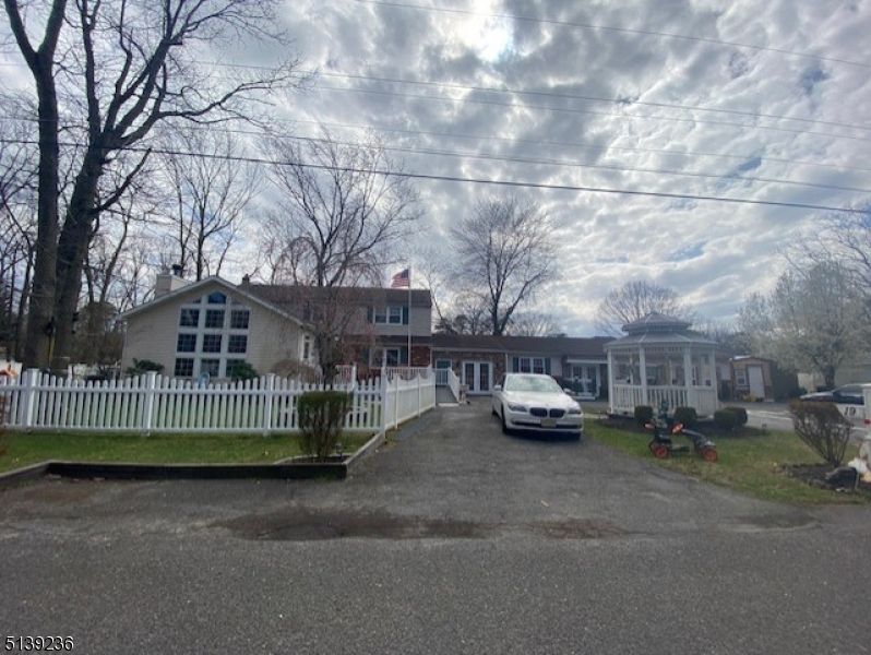 111 Mckee Rd