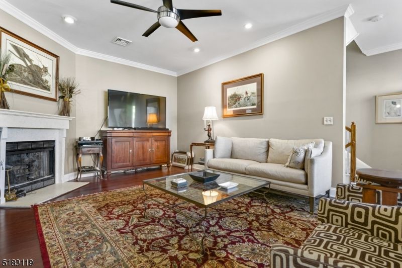 22 Franklin Pl