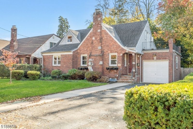 14 Morlot Ave