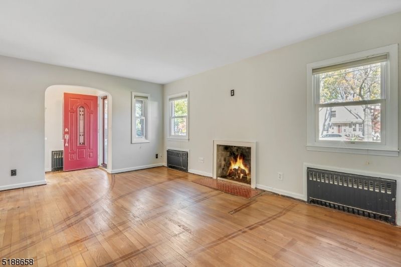 14 Morlot Ave