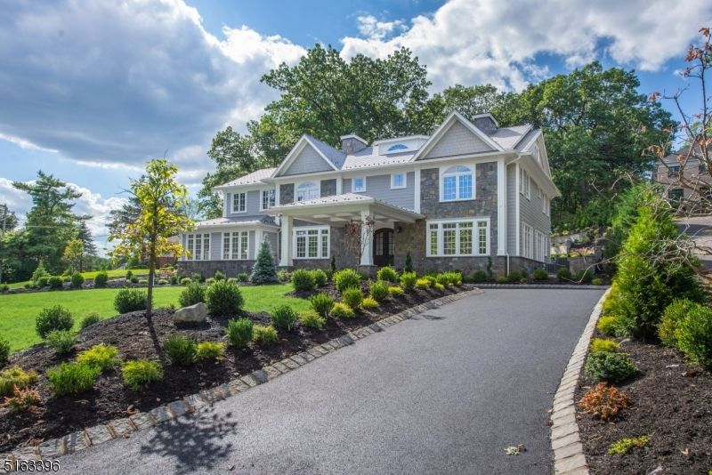 368 Hartshorn Dr