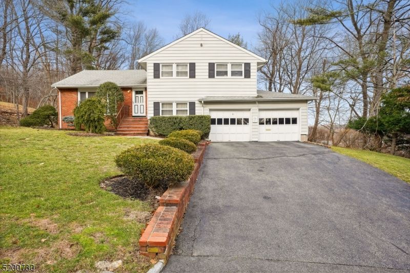 21 Tenney Rd