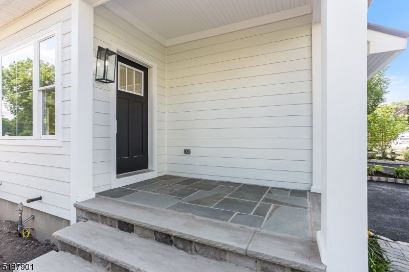 232 South Street, B-4