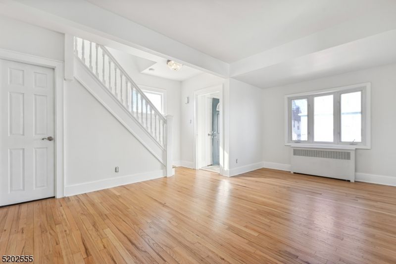 100 Anchor Pl