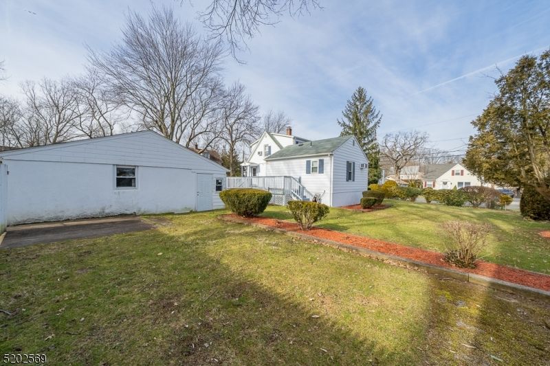57 Marion Ave