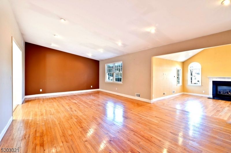 12 Arverne Rd