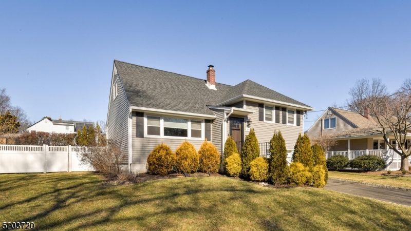 30 Crane Pkwy