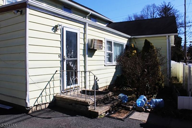 158 Greenbrook Rd