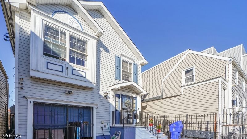37 Jacob St