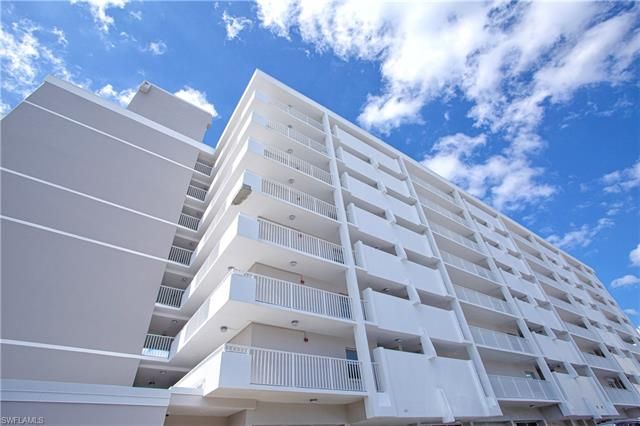 3443 Gulf Shore Blvd N