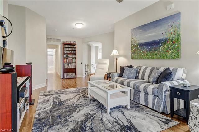 849 Carrick Bend Cir