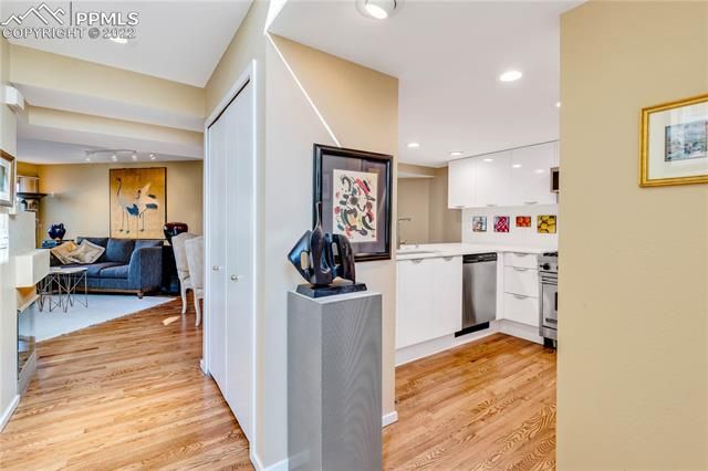 122 Creekside Lane