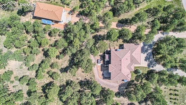 1325 Embassy Court