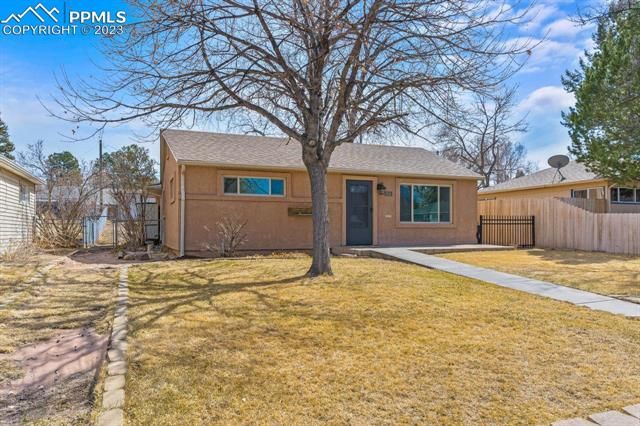 2325 Robin Drive
