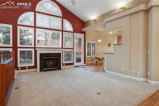 2932 Stonewall Heights