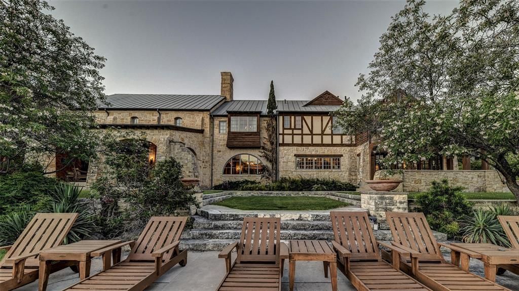 316 Tonkawa Trail