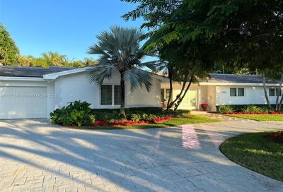 13221 SW 70th Ave Pinecrest FL 33156