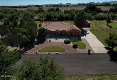 1009 W Via De Arboles -- San Tan Valley AZ 85140