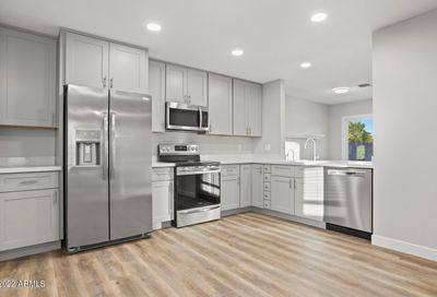 6120 W Mauna Loa Lane Glendale AZ 85306
