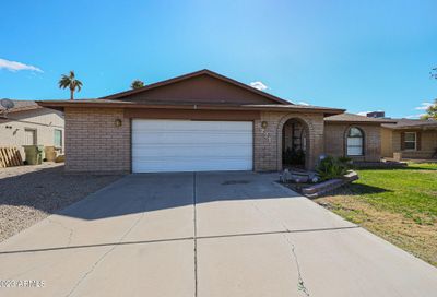 5221 W Poinsettia Drive Glendale AZ 85304