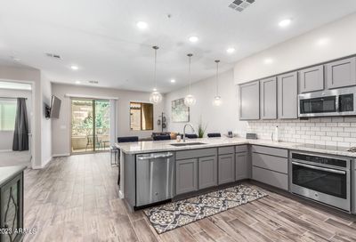 250 W Queen Creek Road Chandler AZ 85248