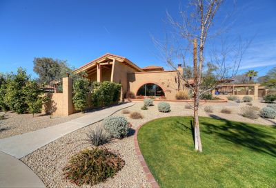 6710 E Fanfol Drive Paradise Valley AZ 85253