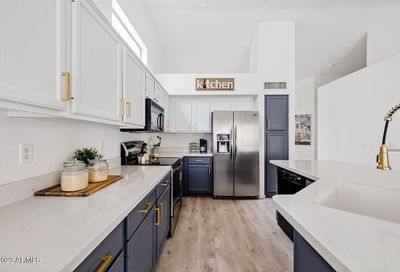 2120 S Comanche Drive Chandler AZ 85286