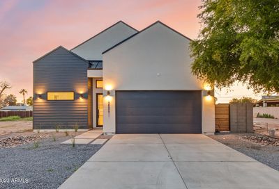 2526 N 28th Place Phoenix AZ 85008
