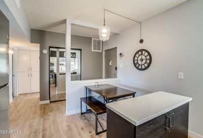 353 E Thomas Road Phoenix AZ 85012