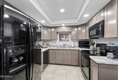 5102 N 31st Place Phoenix AZ 85016