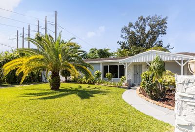 1641 SW 52nd Av Avenue Plantation FL 33317