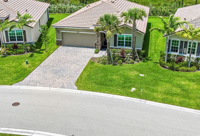 4464 NW King Court Jensen Beach FL 34957