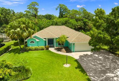660 35th SW Avenue Vero Beach FL 32968