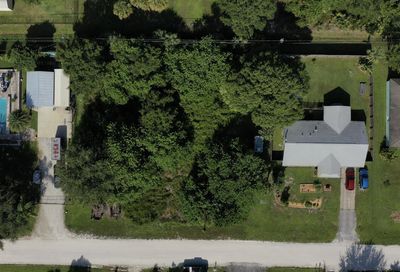 8735 100th Avenue Vero Beach FL 32967