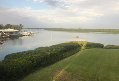 3221 S Lakeview Circle Hutchinson Island FL 34949