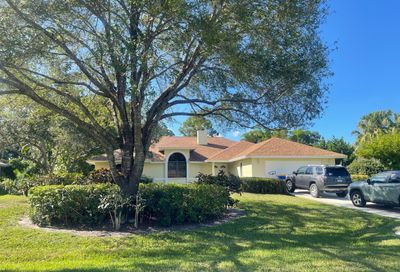 1663 SW Gregor Way Stuart FL 34997