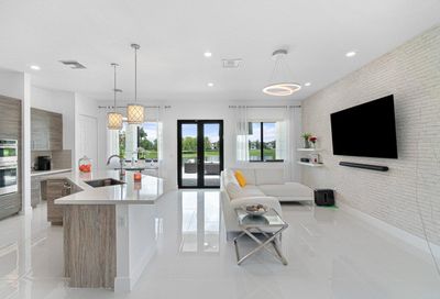 10647 N Lago Vista Circle Parkland FL 33076