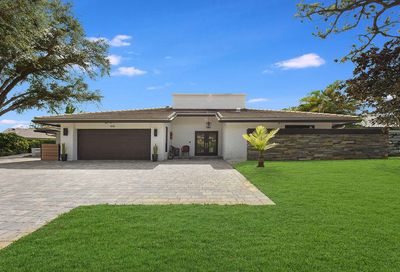 614 W Lakewoode W Circle Delray Beach FL 33445