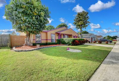 10670 Bobbie Lane Royal Palm Beach FL 33411