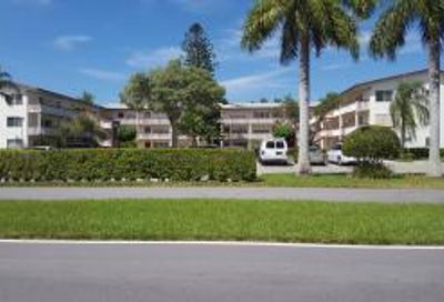 562 Fanshaw N Boca Raton FL 33434