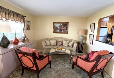 150 Saxony D Delray Beach FL 33446