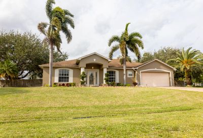 176 SW Valley Place Port Saint Lucie FL 34953
