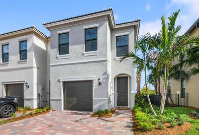 4838 E Indio E Trail Lake Worth FL 33467