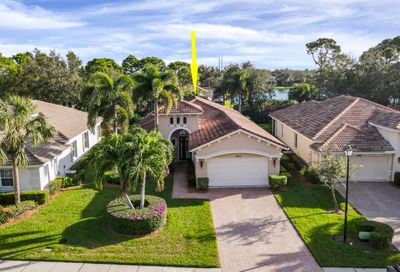 8824 Champions Way Port Saint Lucie FL 34986
