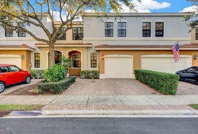 5024 S Chrystie Circle Delray Beach FL 33484