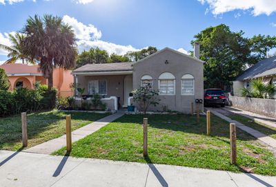 504 El Prado West Palm Beach FL 33405