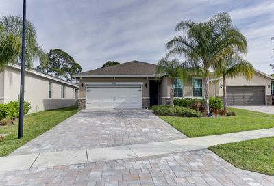5761 SE Pinehurst Trail Hobe Sound FL 33455