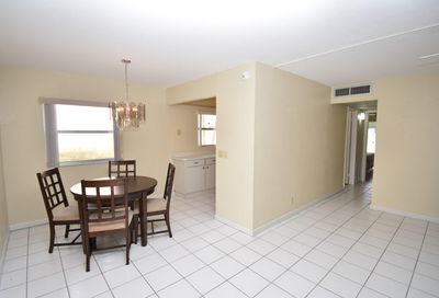 448 Saxony J Delray Beach FL 33446