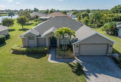 4705 Josephine SW Manor Vero Beach FL 32968